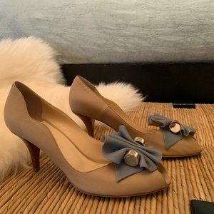 O Jour demi heel. Made in Italy with soft beautiful tan and blue leather.